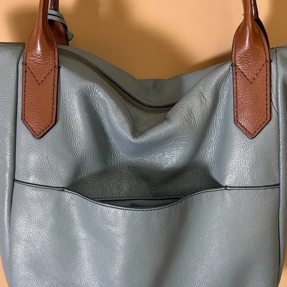 Fossil Fiona Blue Leather Shoulder Tote with Brown Handles - Picture 4 of 10